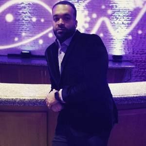 Meet your Posher, Derrek